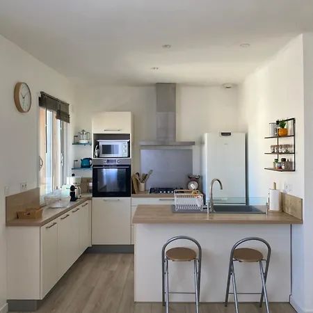 Appartement Au Bord De La Camargue Aubord
